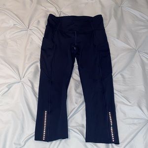Lululemon navy fast and free crop II Nulux 19”